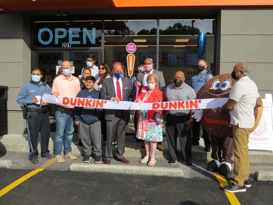 dunkin peachtree corners